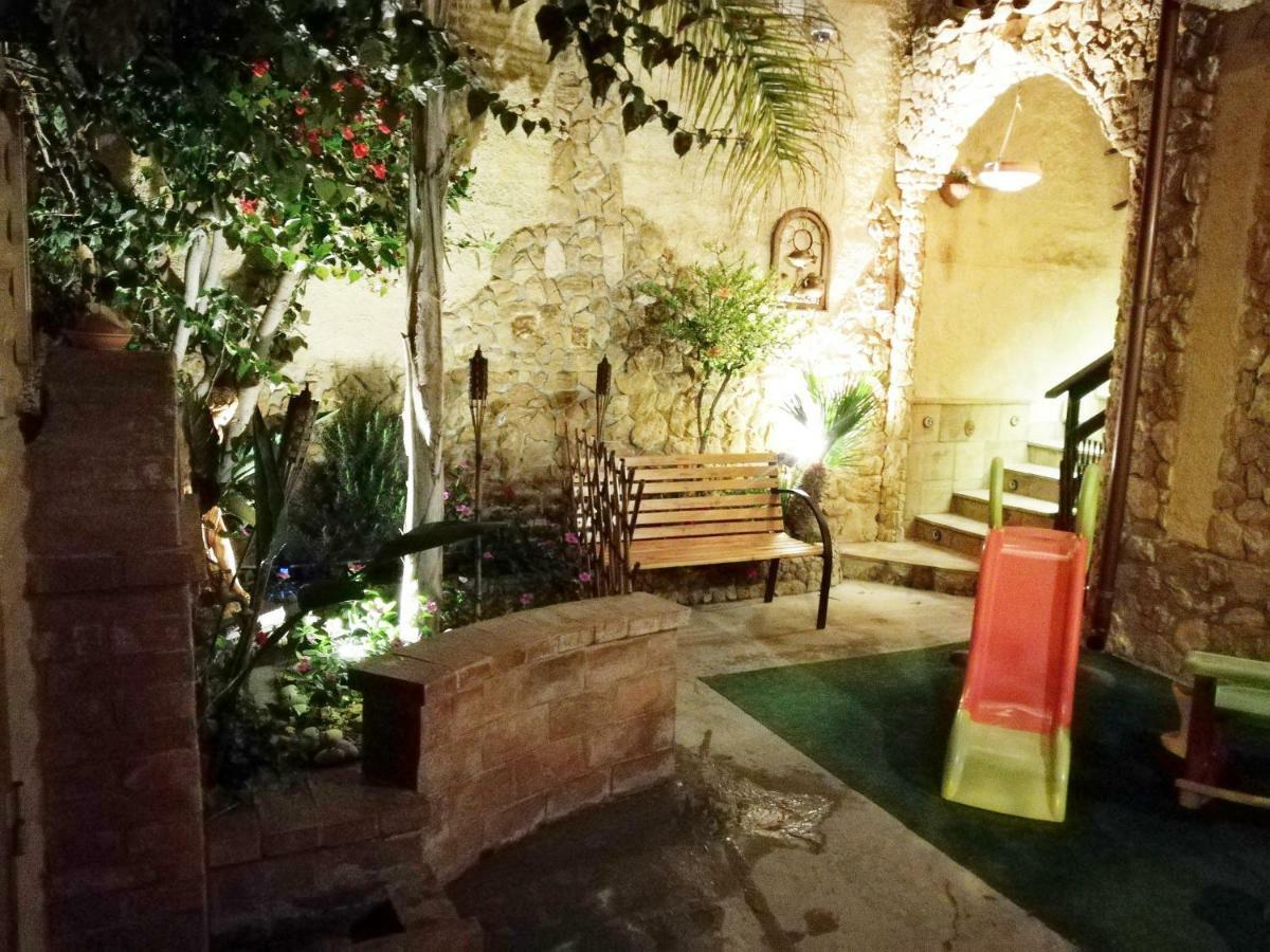 Casa Vacanze Mediterraneo Villa Tre Fontane Exterior foto